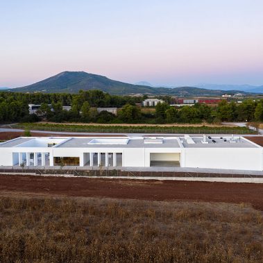 Αποτεφρωτήριο Ριτσώνας, Εξωτερική όψη